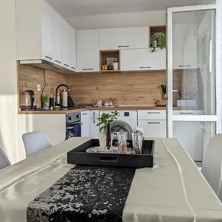 уютен двустаен с прекрасна гледка Apartment *