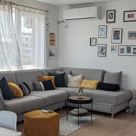 уютен двустаен с прекрасна гледка Apartment *